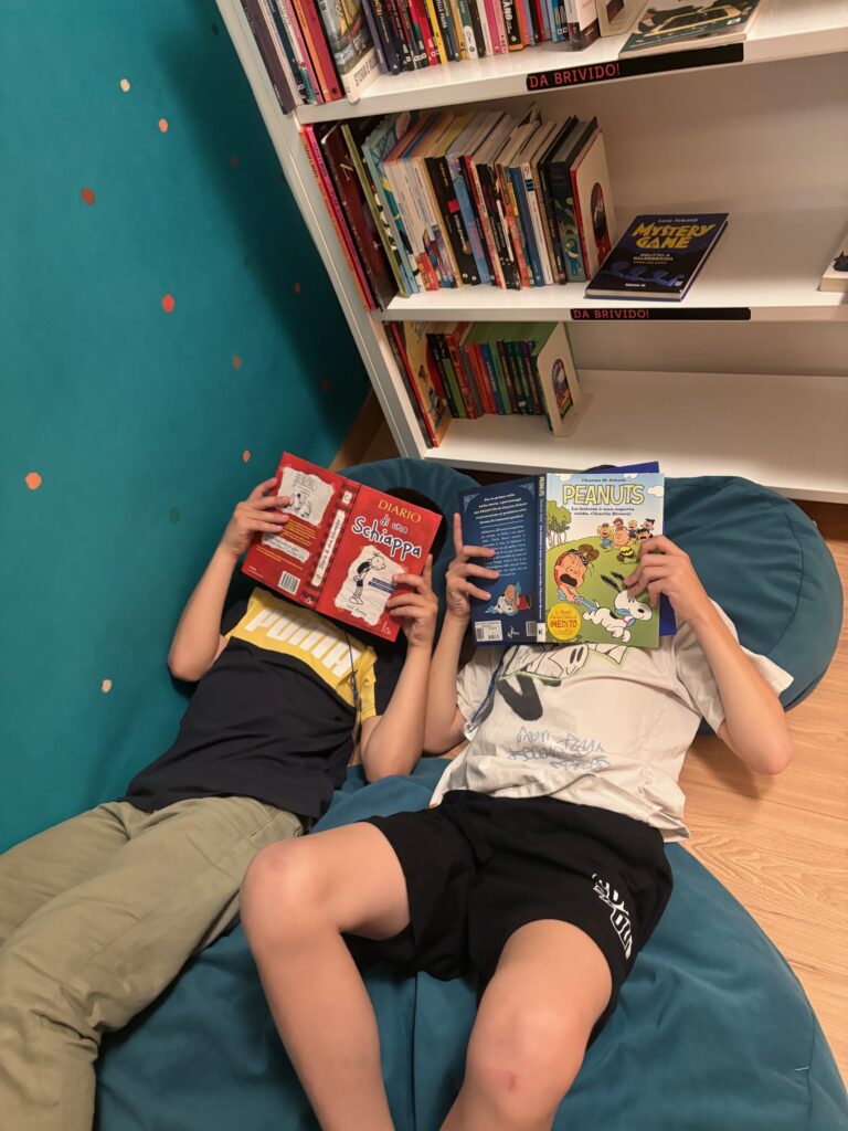 Scopri di più sull'articolo Nessune è mai solo con un libro in mano!